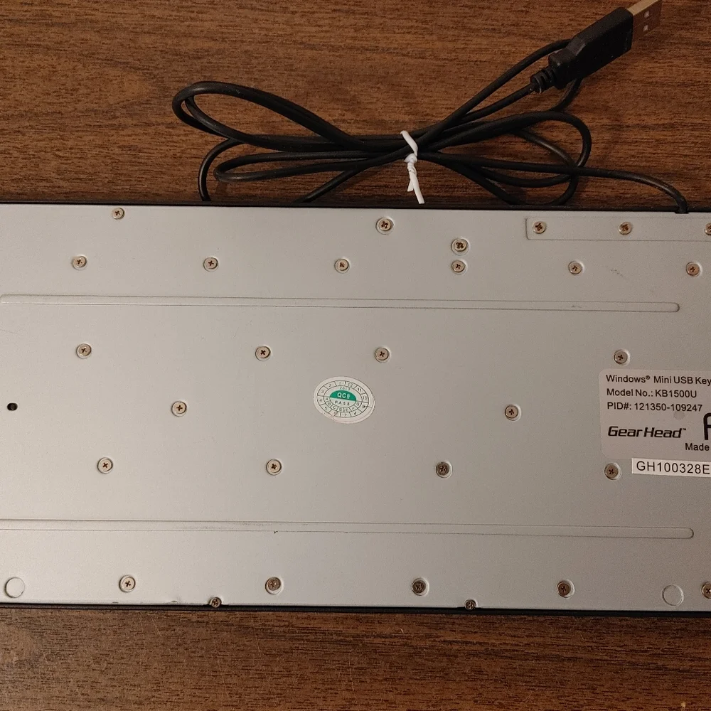 Gear Head KB1500U Wired Mini-Keyboard